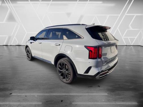 Wolf Gray 2022 Kia Sorento SX