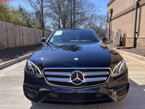 2017 Mercedes-Benz E-Class E 300 4dr Sedan