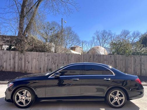 2017 Mercedes-Benz E-Class E 300 4dr Sedan