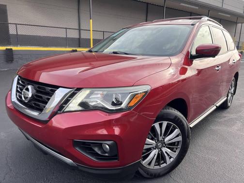 2017 Nissan Pathfinder SL