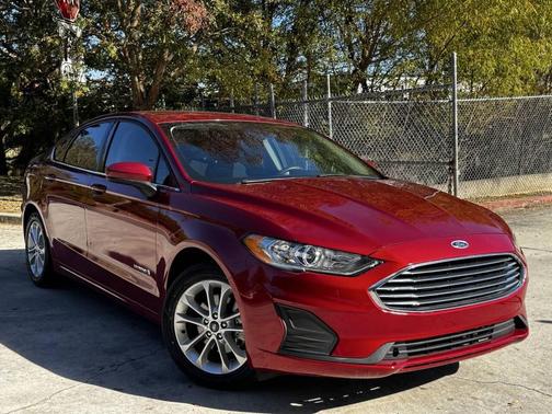 2019 Ford Fusion Hybrid SE