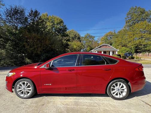 2019 Ford Fusion Hybrid SE