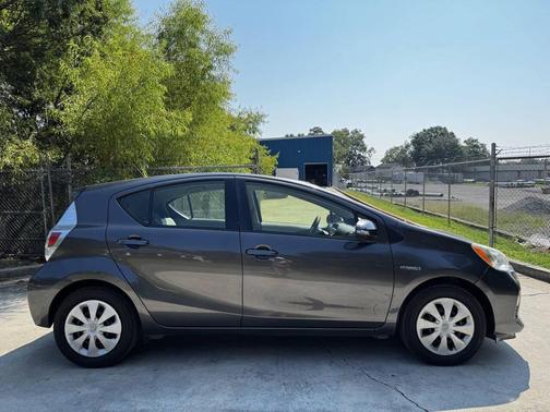 2013 Toyota Prius c One