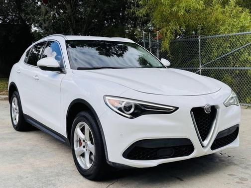 2018 Alfa Romeo Stelvio Base