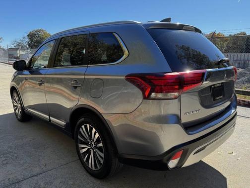 2020 Mitsubishi Outlander SEL