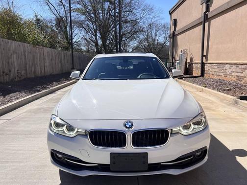 2018 BMW 330 330i 4dr Sedan