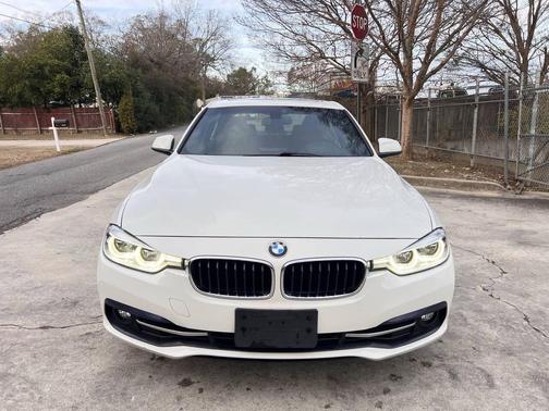 2018 BMW 330 330i 4dr Sedan