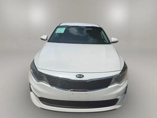 Snow White Pearl 2018 Kia Optima LX