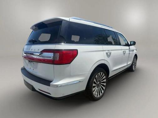 Pristine White 2020 Lincoln Navigator Reserve