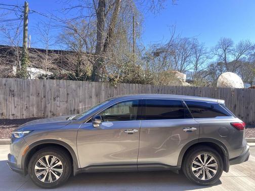 2022 INFINITI QX60 Pure