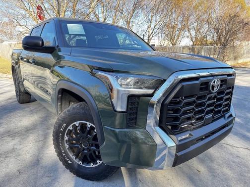 2023 Toyota Tundra SR5