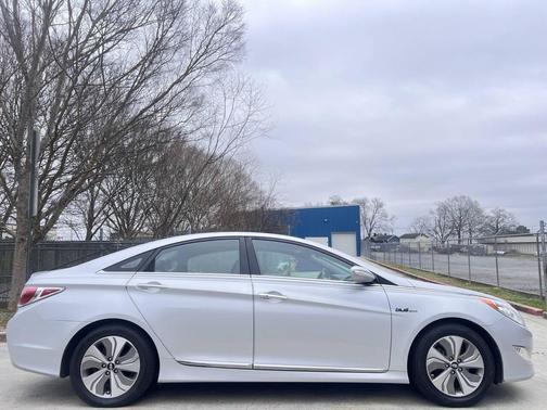 2015 Hyundai SONATA Hybrid Limited