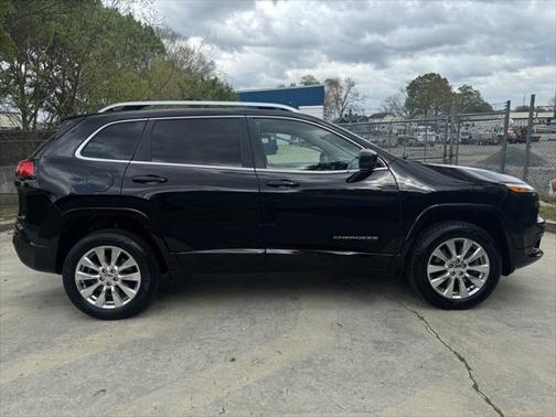 2017 Jeep Cherokee Overland
