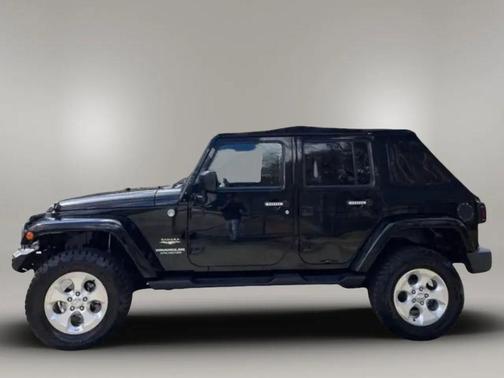 Black Clearcoat 2015 Jeep Wrangler Unlimited Sahara