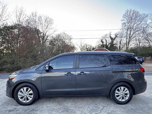 2016 Kia Sedona LX