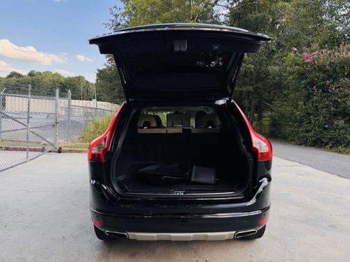 2016 Volvo XC60 T5 Drive-E Premier