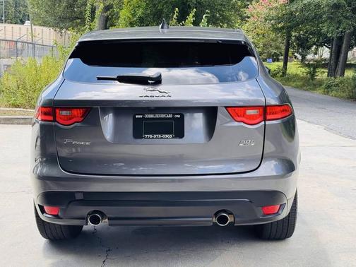 2018 Jaguar F-PACE 30t Premium