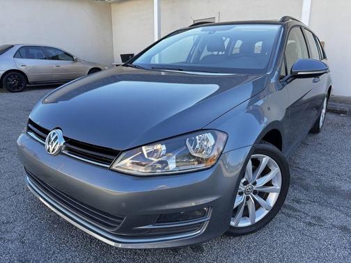 2015 Volkswagen Golf SportWagen TSI SE 4-Door