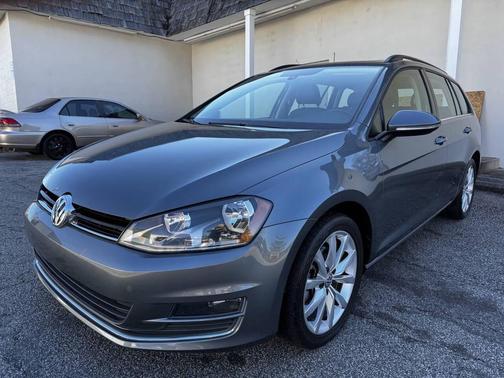 2015 Volkswagen Golf SportWagen TSI SE 4-Door