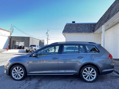 2015 Volkswagen Golf SportWagen TSI SE 4-Door