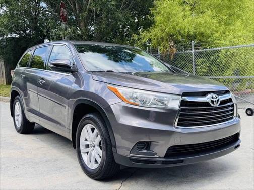 2016 Toyota Highlander LE