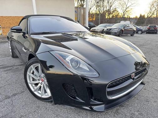 2017 Jaguar F-TYPE Premium