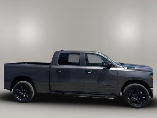 Granite Crystal Metallic Clearcoat 2024 RAM 1500 Big Horn/Lone Star