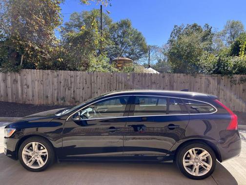 2015 Volvo V60 T5 Platinum