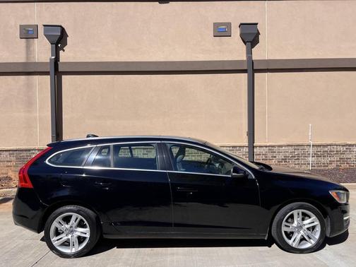 2015 Volvo V60 T5 Platinum
