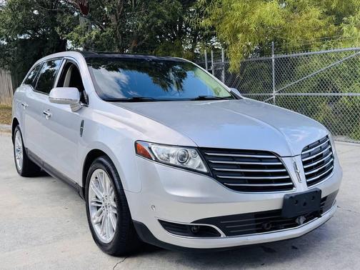 2019 Lincoln MKT Standard