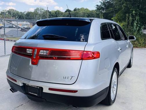 2019 Lincoln MKT Standard