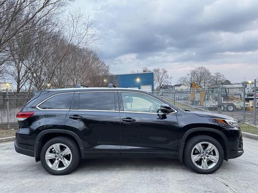 2018 Toyota Highlander Limited