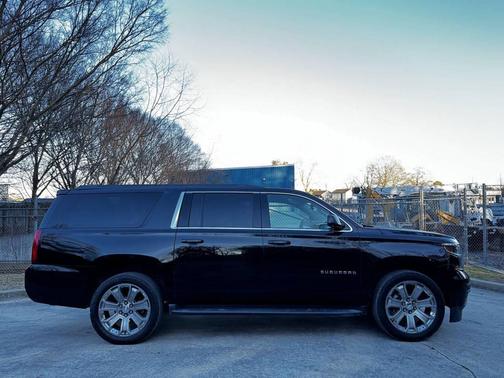 2017 Chevrolet Suburban LT