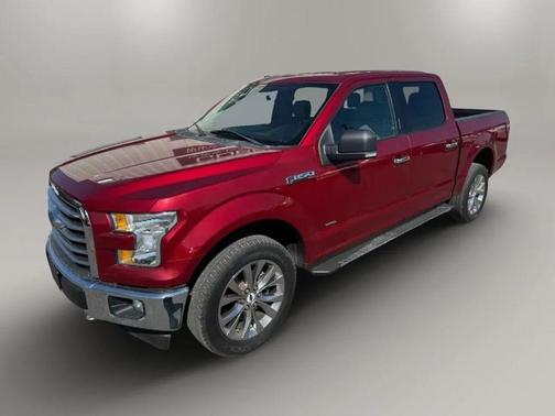 Ruby Red Metallic Tinted Clearcoat 2017 Ford F-150 XLT