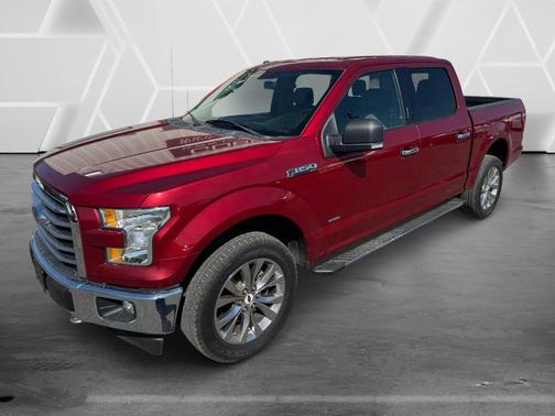 Ruby Red Metallic Tinted Clearcoat 2017 Ford F-150 XLT