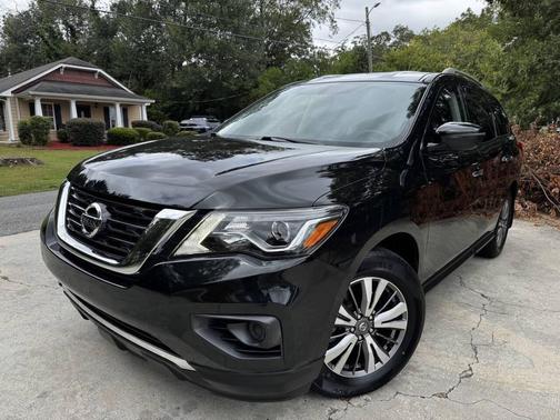 2019 Nissan Pathfinder S