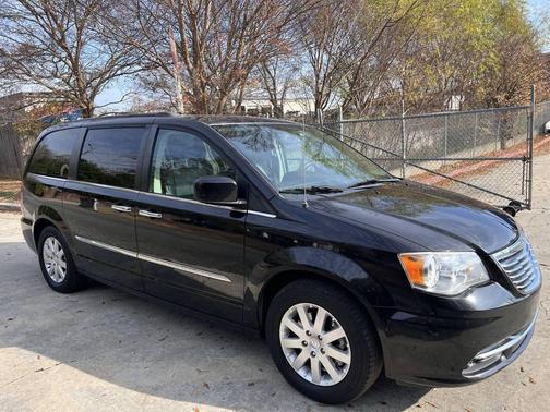 2015 Chrysler Town & Country Touring