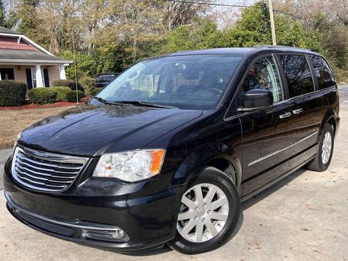 2015 Chrysler Town & Country Touring
