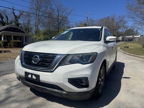 2017 Nissan Pathfinder SL