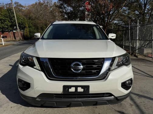 2017 Nissan Pathfinder SL