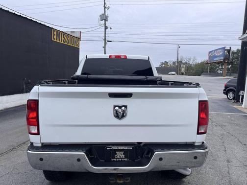 2017 RAM 2500 Tradesman Crew Cab 4x4 6'4' Box