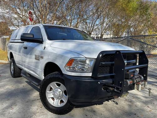 2017 RAM 2500 Tradesman Regular Cab 4x4 8' Box