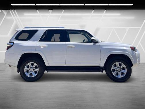 Super White 2017 Toyota 4Runner SR5 Premium