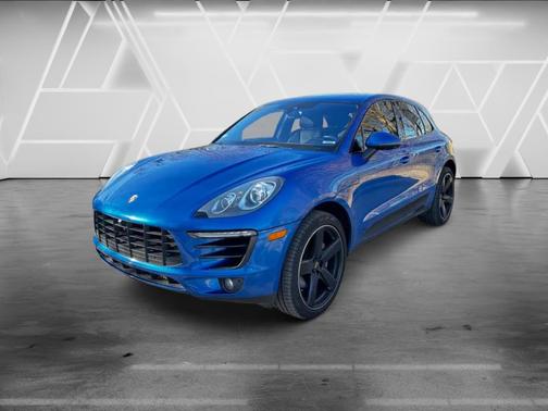 Sapphire Blue Metallic 2016 Porsche Macan Macan S