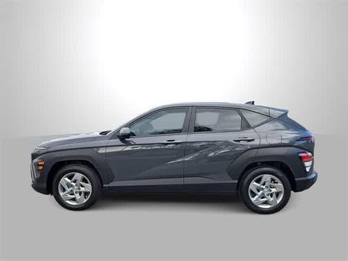 2025 Hyundai KONA SE