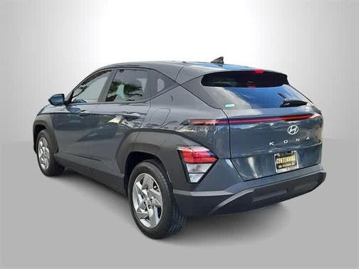 2025 Hyundai KONA SE