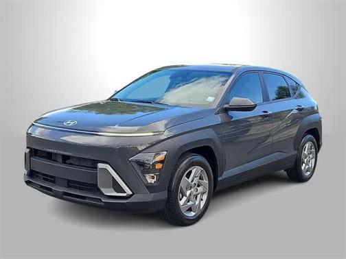 2025 Hyundai KONA SE