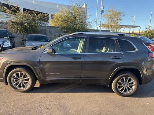2021 Jeep Cherokee Latitude Lux