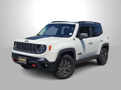 Alpine White 2016 Jeep Renegade Trailhawk