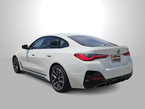 Alpine White 2023 BMW M440 i